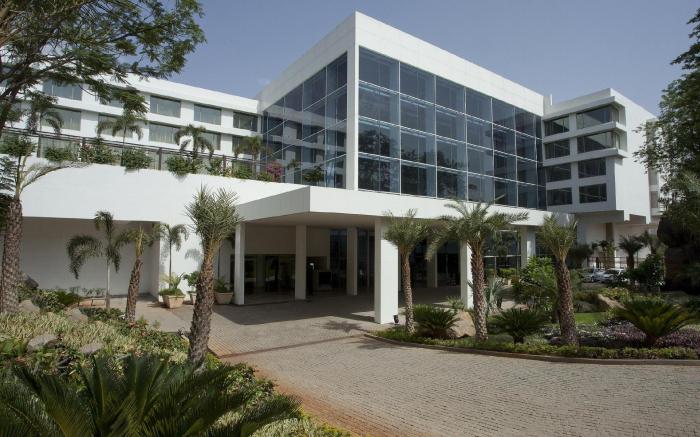 Radisson Blu Plaza Hotel Hyderabad Banjara Hills