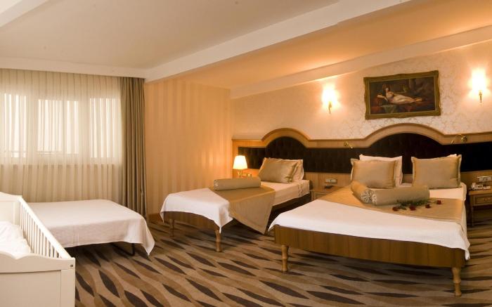 Aprilis Hotel