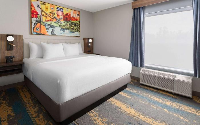 La Quinta Inn & Suites by Wyndham Memphis I-240