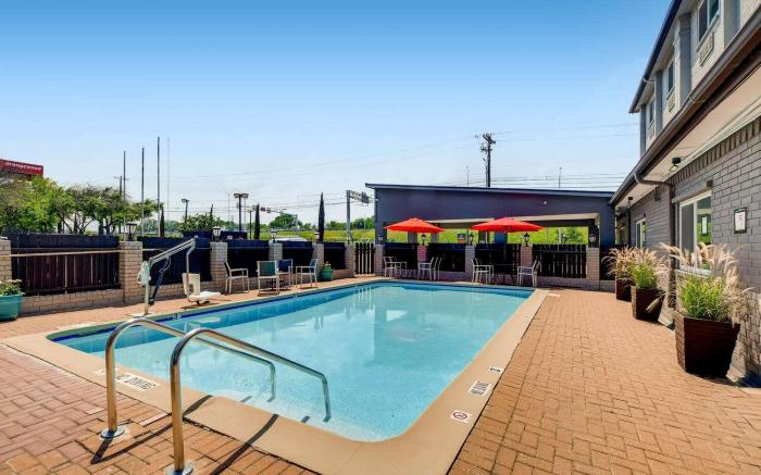 ORANGEWOOD INN AND SUITES MIDTOWN