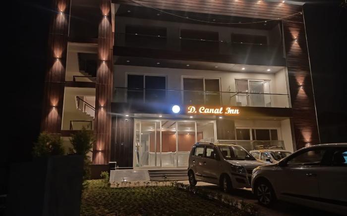 D Canal Inn
