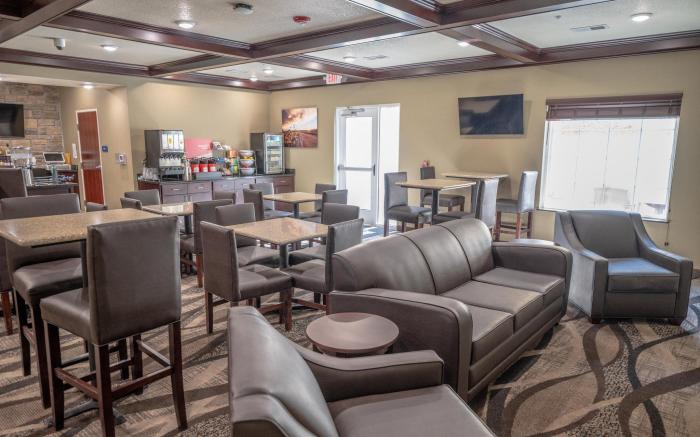 Cobblestone Hotel & Suites - Lamar