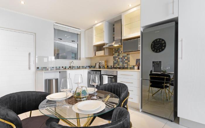 Urban Oasis apartment @apex 