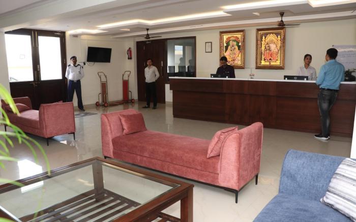 HOTEL DWARKA KUNJ