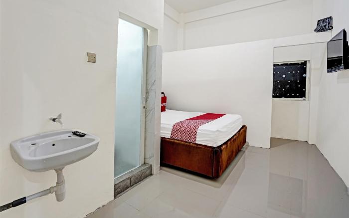 OYO 91653 Grand Syariah Hagawa Lamongan  Near SPORT CENTER LAMONGAN