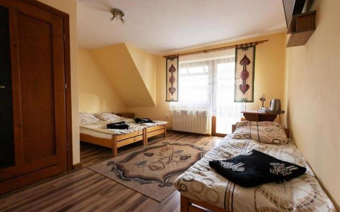 Pokój trzyosobowy z balkonem