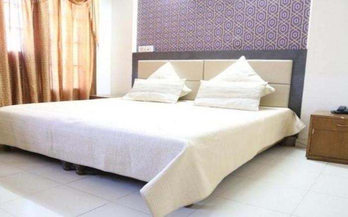 Abhi International Hotel