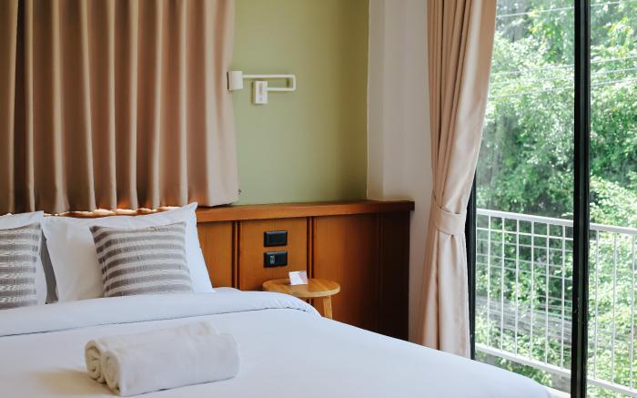 Chotana Bed