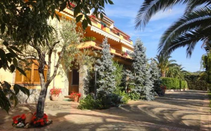 Residence e B&B Villamirella
