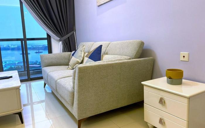 R&F 【Dual Key Seaview 2B】 by SC Homestay