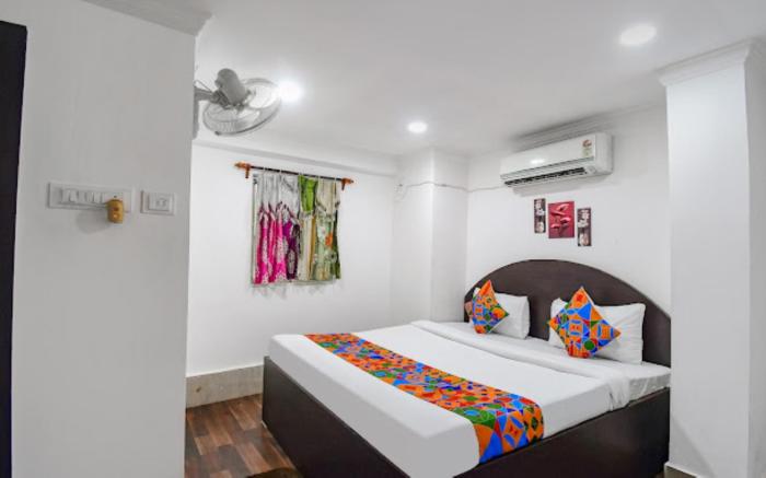 Goroomgo Royal Oak Guest House Sector 4 Kolkata