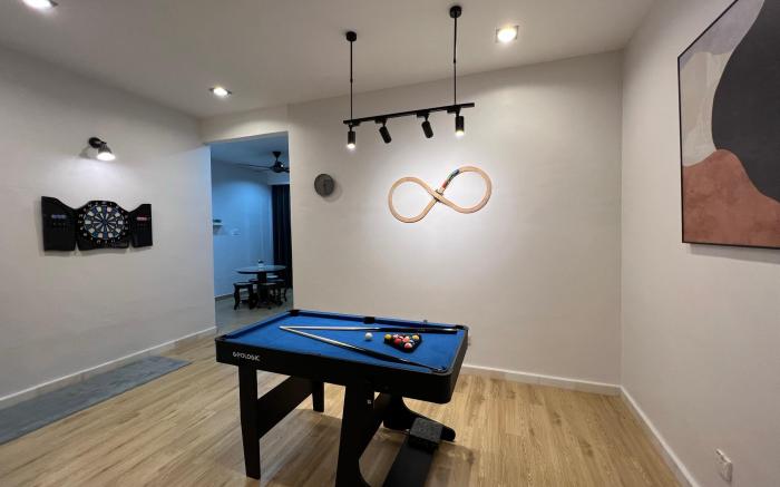Mujito 8PAX NearTC, DinosaurLand, PoolTable, PS4 