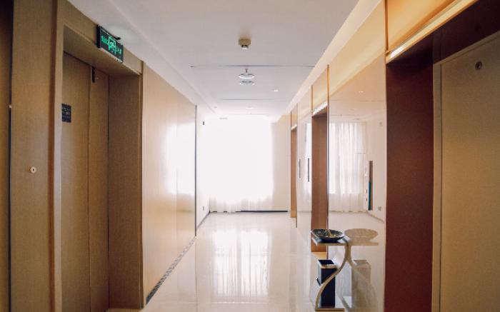 City Comfort Inn Hotel Ziyang North Station Shenggao Plaza