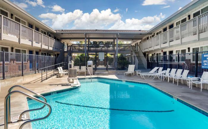 Best Western Shadow Inn