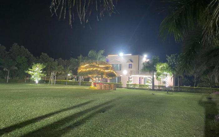The Pradhan farm,  perfect place for party & stay.