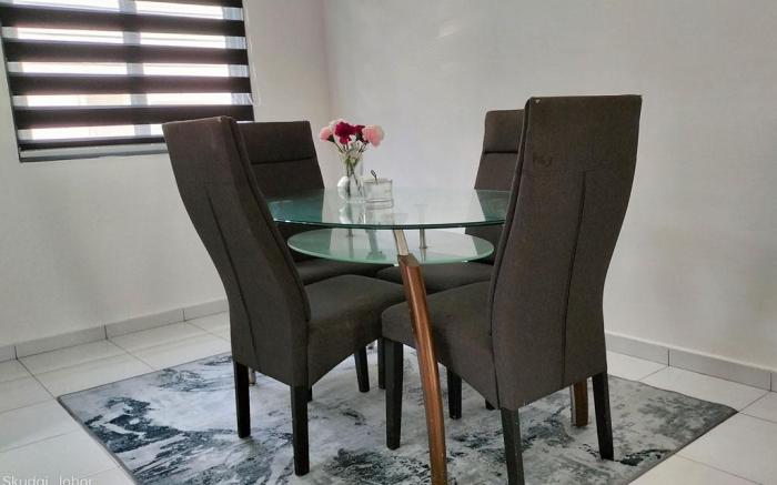 IRIS 33 Corner House Spacious Outdoor WI-Fi Muslim