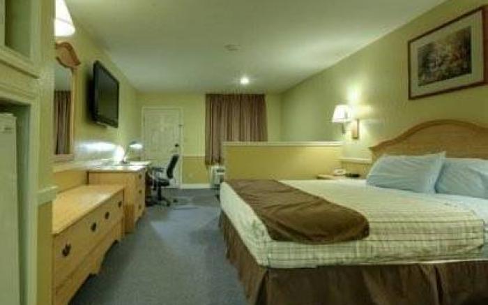 Edinburg Executive Inn