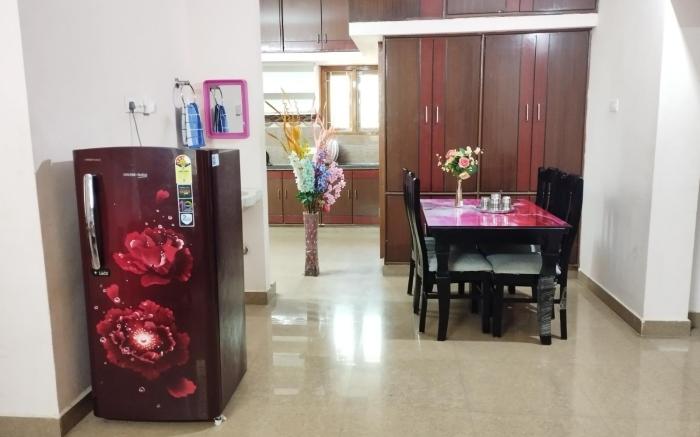 SLS HOMESTAY - Luxury AC Service Apartments 1BHK, 2BHK, 3BHK