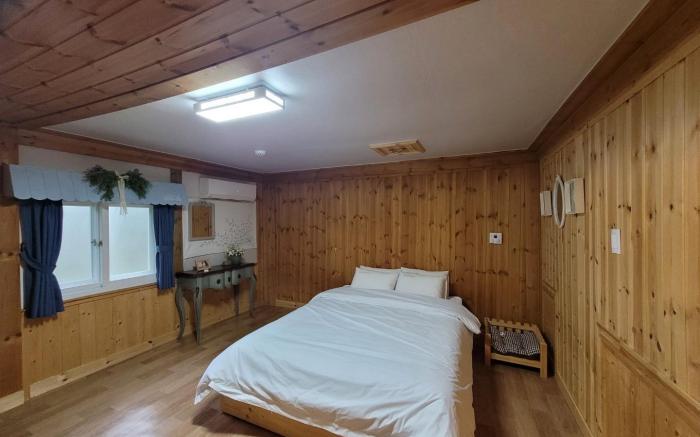 Gypeong petmily pet friendly pension