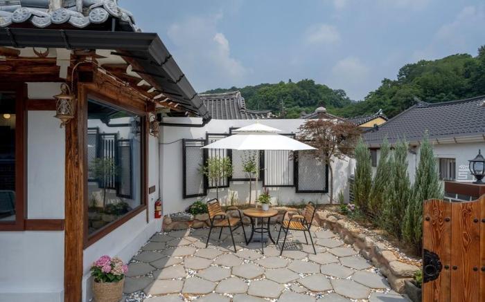 Jeonju Gamseung Hanok Haru