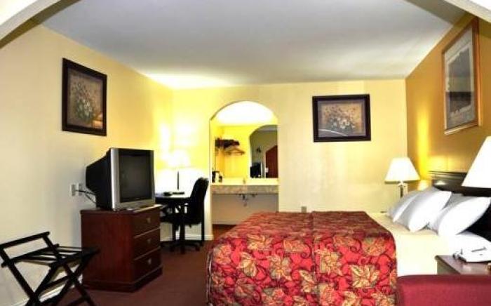 Executive Inn & Suites Magnolia