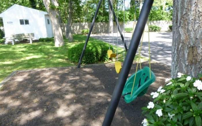 Falmouth Heights Motor Lodge