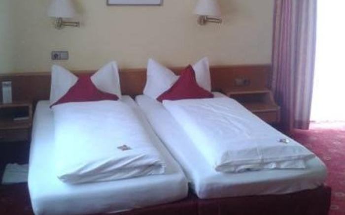 ERCK- Flair Hotel & Restaurant