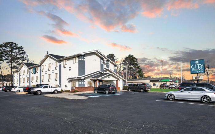 City Center Inn by OYO I-64 Newport News