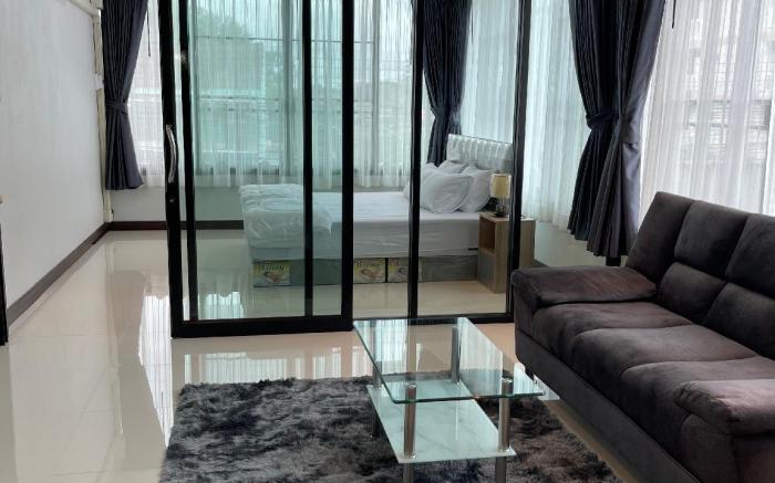 Service Apartment in the City Center, Tourist Attraction, Vip203