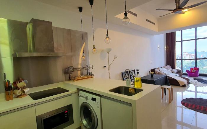 Designer Duplex with Lake View, M City