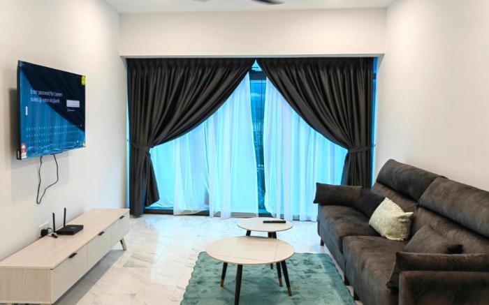 Eaton Residences KLCC by Luna