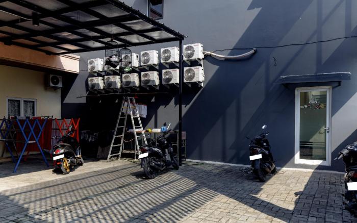 KoolKost near CBD Ciledug Family Mall