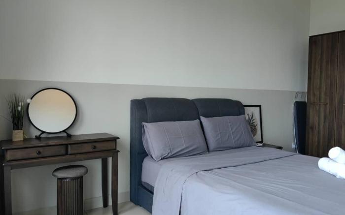 Shah Alam-Trefoil Studio Comfy 2 (Netflix)