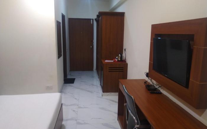 Chaupal Hotel And Banquets