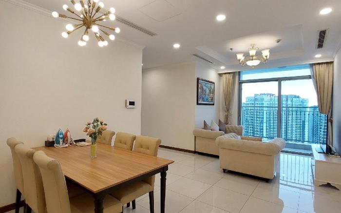Lak's Plus apartment at Vinhomes Central Park