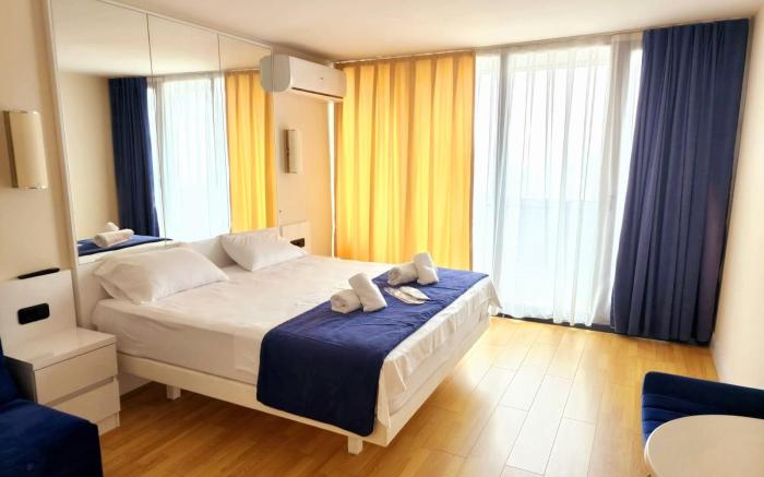 Orbi City apartments - Sea view