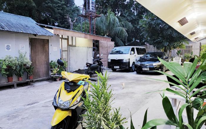 Laidback studio unit near Kota Beach w/ fast WiFi 