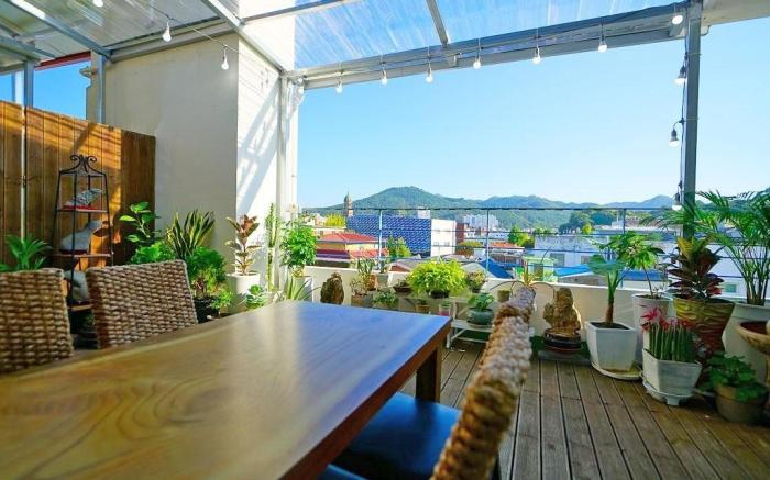 Jeonju Hanok Maeul Pungkyeong Guest and Hotel