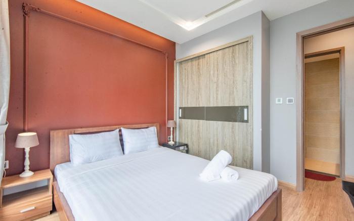 Metropolis one bedroom apartment Near Lotte Tower