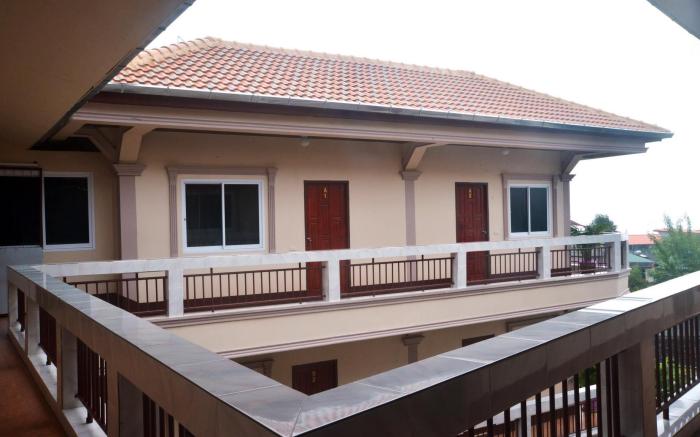 Happy House