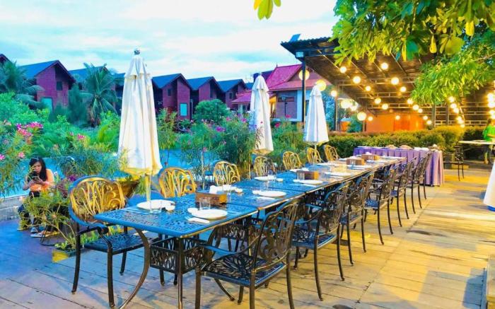 Lodge Moni Essara Kampot