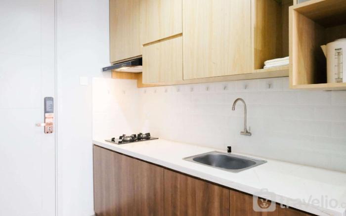 Best Deal Studio Grand Sungkono Lagoon By Travelio