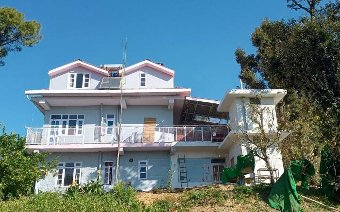 THE CITY ESCAPE FARMHOUSE 