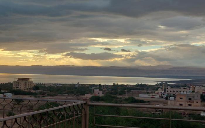THARA ROMANTIC DEAD SEA 