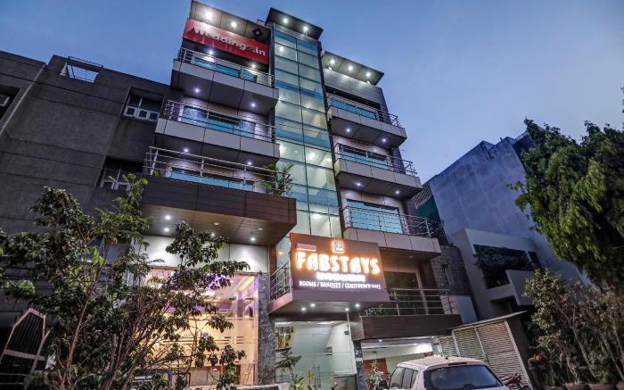 Hotel Fabstays-South Delhi