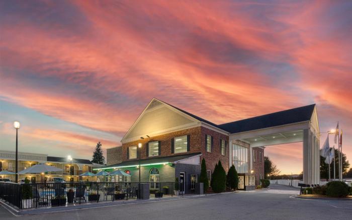 Best Western Hendersonville Inn