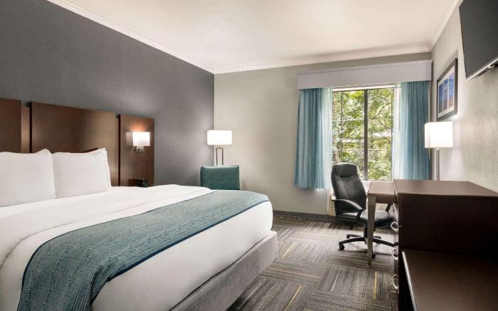 La Quinta Inn & Suites by Wyndham Dublin