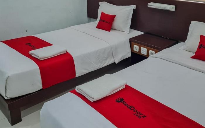 RedDoorz Plus @ Hotel Royal Palangka Raya