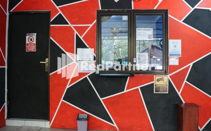 Cosmo Tanjung Duren Mitra RedDoorz
