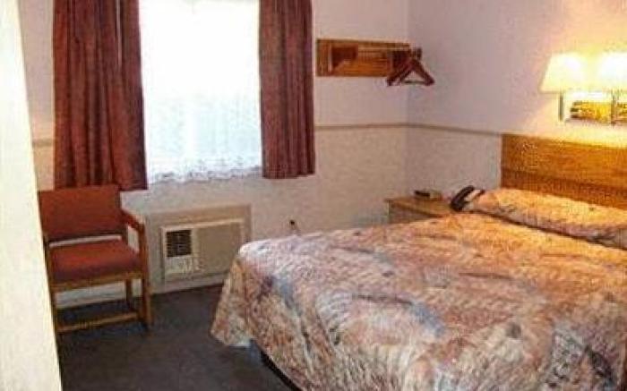 Silver Spruce Inn